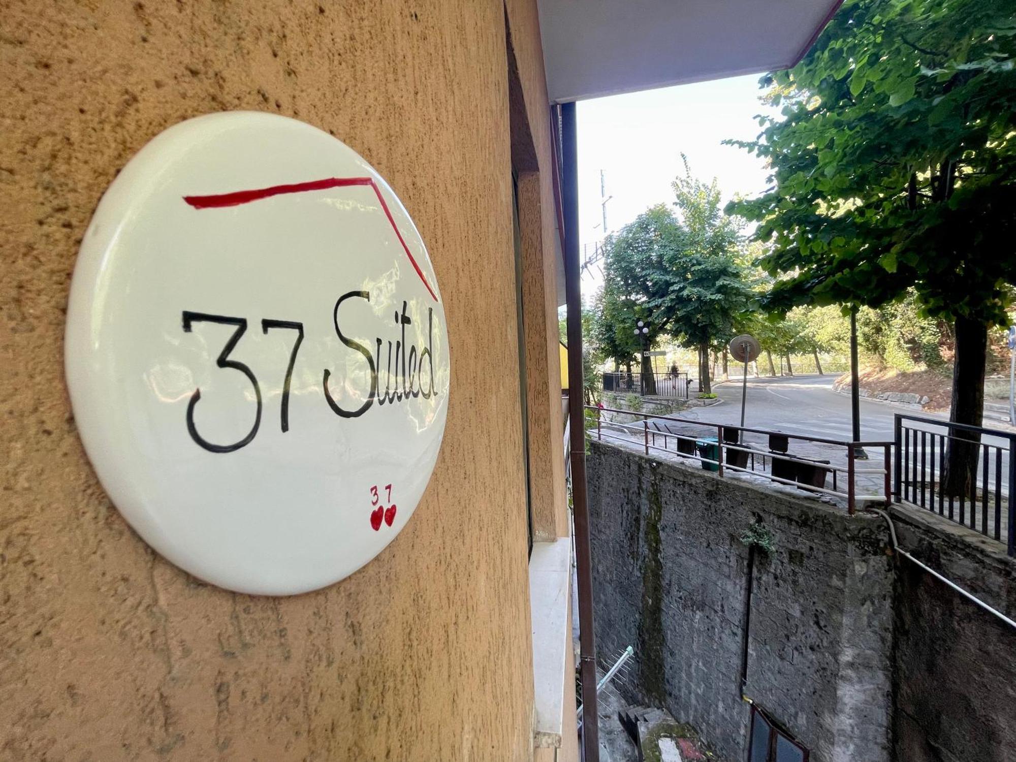 37Suited Guardiagrele Esterno foto